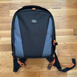 Tamrac TA4283B Jazz 83 Photo / iPad Backpack (Black/Multi)